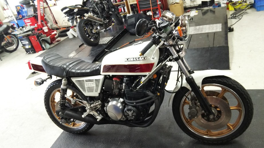 Z400FXかすたむ : パーツランドイワサキ高松店&高知店&松山店