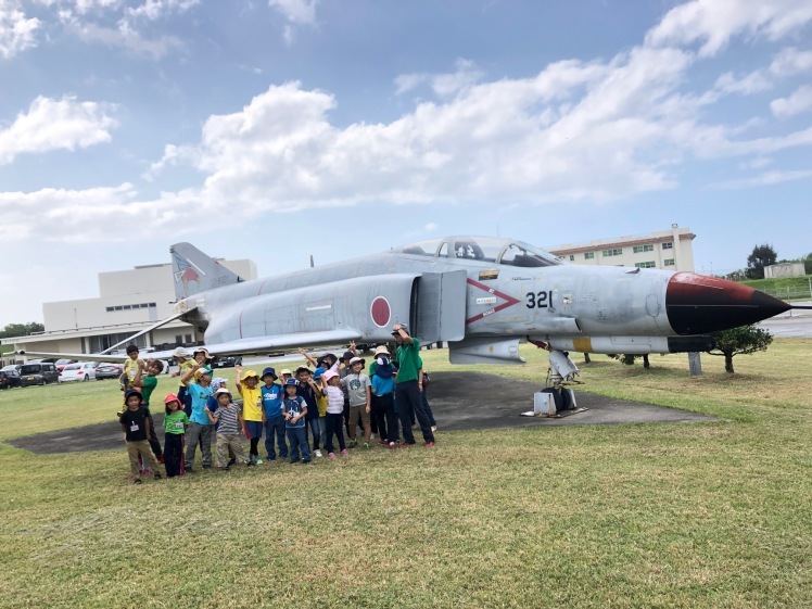 飛行機キャンプ〔1日目〕午後は海上自衛隊那覇航空基地でP-3C哨戒機などを見学。旅客機とは違う迫力に圧倒されました!_d0363878_20341321.jpg
