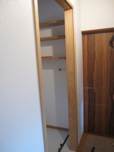 181 折戸の脱衣室扉 田辺建具店 木のブログ