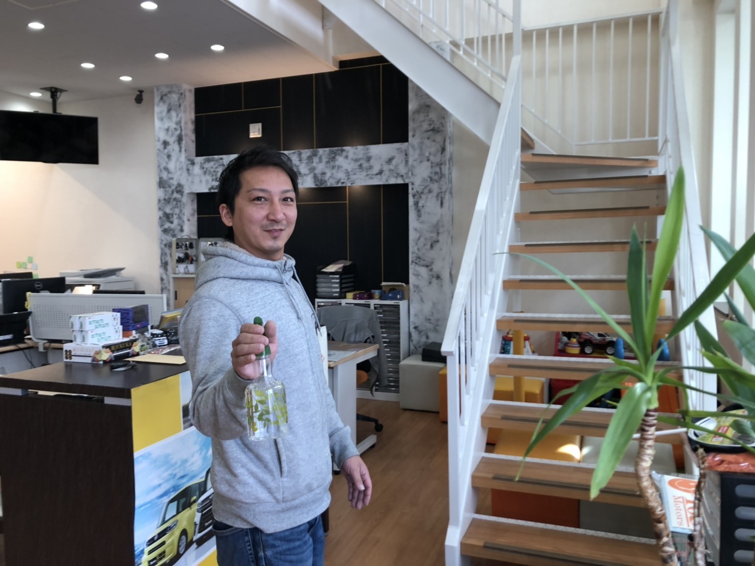 10月17日(木) 本店ブログ✊ 令和元年10月登録!レジアスエース ディーゼル登録済未使用車✊あります!! ランクル ハマー アルファード_b0127002_17160937.jpg