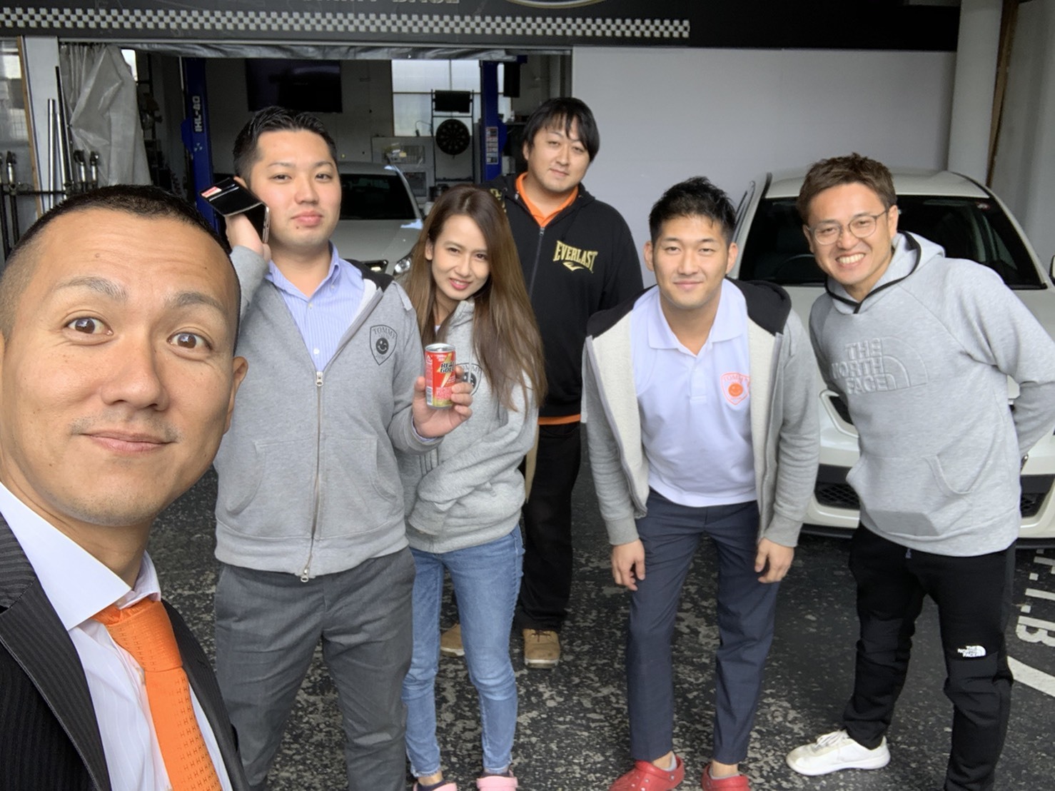 10月17日(木) 本店ブログ✊ 令和元年10月登録!レジアスエース ディーゼル登録済未使用車✊あります!! ランクル ハマー アルファード_b0127002_19430666.jpg
