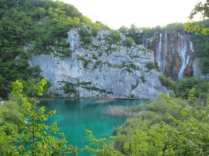 イタリア・クロアチア旅行2019年6月12 6日目 プリトヴィッツェ湖畔国立公園①_c0282432_13142574.jpg