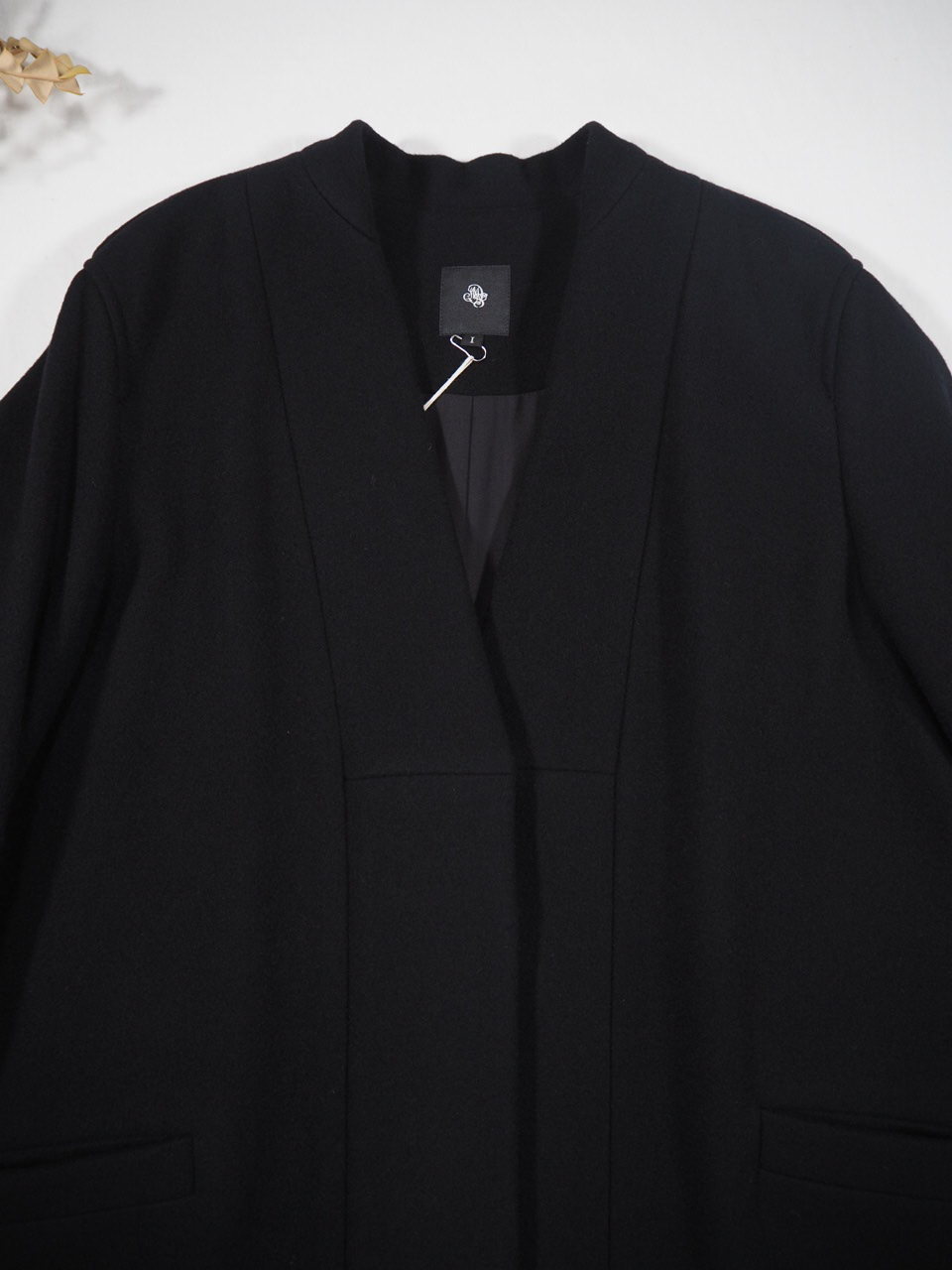 maison de soil V-collar coat_e0357389_15110273.jpg