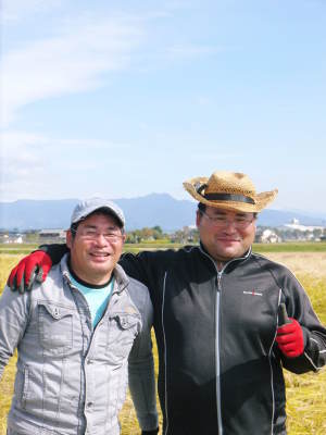 砂田米 七城町『砂田のれんげ米』の稲刈り2019 頑固おやじから引き継いだ息子さんたちが育て上げたお米_a0254656_17501905.jpg