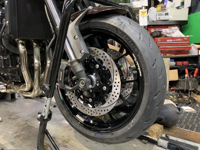街中で見かけることも多くなった『Z900RS』そろそろ自分好みにカスタムはいかがですか??SCS上野新館_d0099181_16333159.jpg