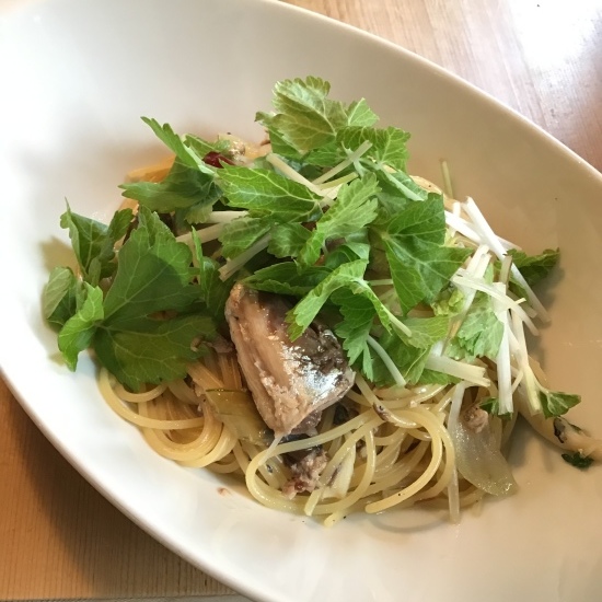 10/18 本日パスタ:SABAとホワイトセロリの和風スパゲッティ_a0116684_11540891.jpeg