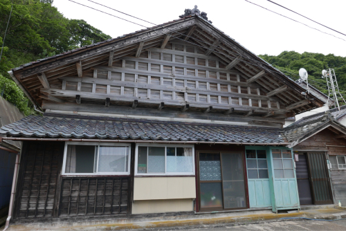 海界の村を歩く 日本海 飛島_d0147406_14351068.jpg