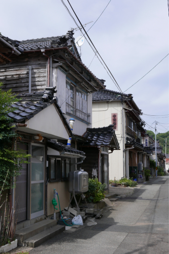 海界の村を歩く 日本海 飛島_d0147406_14531754.jpg