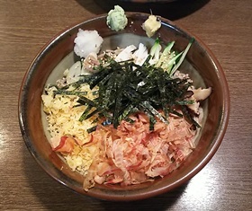 神楽坂散歩からの志な乃でお蕎麦_b0080342_08220019.jpg