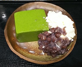 神楽坂散歩からの志な乃でお蕎麦_b0080342_11120689.jpg
