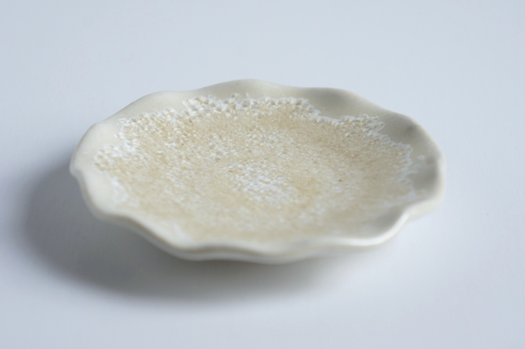 小春展 本間友幸さんの楕円皿と豆皿_b0353974_13432289.jpg