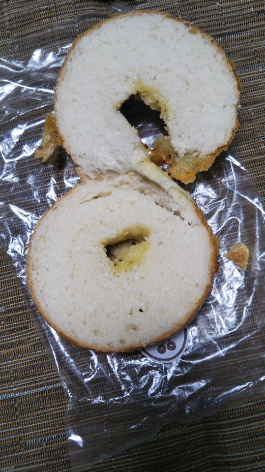 フィオラ 黒こしょうチーズ_f0076001_23314689.jpg