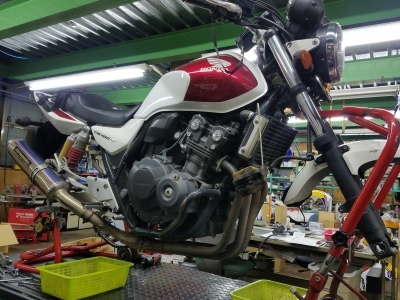 CB400SF Revo メンテナンス　‼_e0114857_12340218.jpg