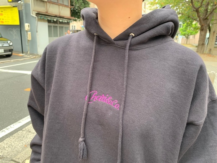 CHARI&CO HAND LETTER HOODIE SWEATS_a0221253_16040217.jpg