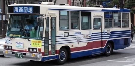 山梨交通のLR_e0030537_23522141.jpg