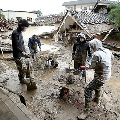 即位礼の儀式は自粛・延期すべきだった - 被災地を切り捨てた天皇_c0315619_15440782.png