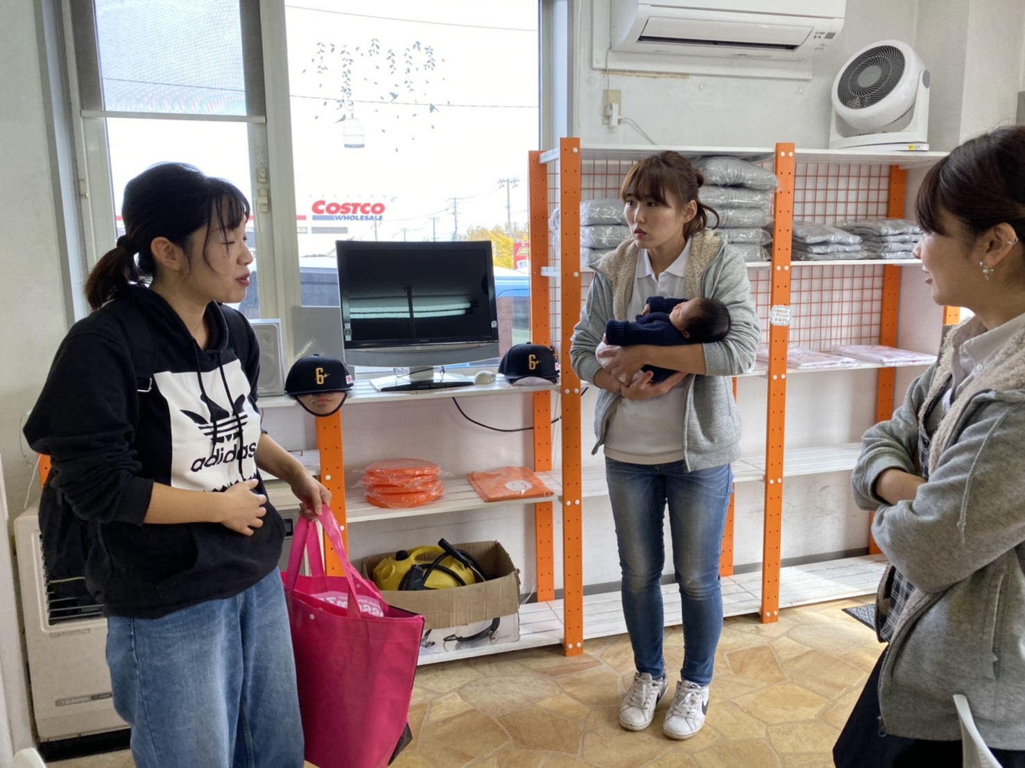 10月24日(木)☆TOMMYアウトレット☆( ⸝⸝•ᴗ•⸝⸝ )੭⁾⁾ 新古車タントカスタムK様ご成約♪自社ローン☆ローンサポート_b0127002_17563712.jpg