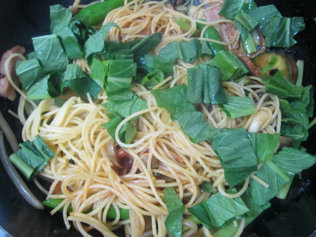フレッシュチーズとお野菜たっぷりのパスタ_d0361028_19300670.jpg