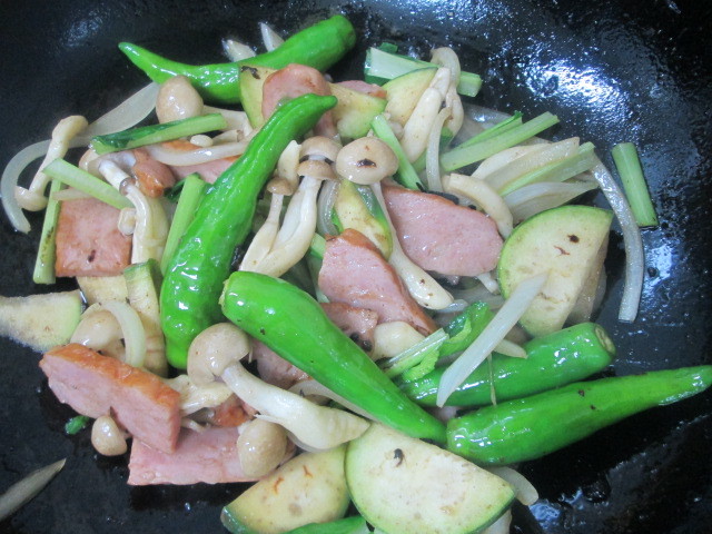 フレッシュチーズとお野菜たっぷりのパスタ_d0361028_19325546.jpg