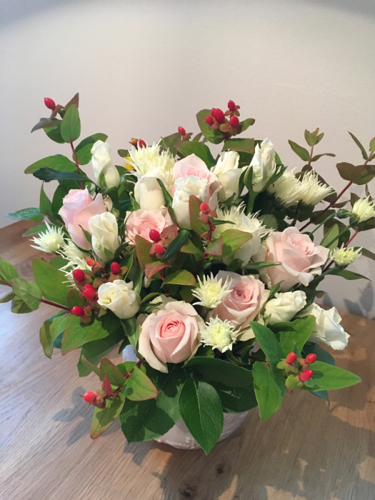 お誕生日のお祝いのお花 ワットモーイ オランダのフラワーアレンジメント教室