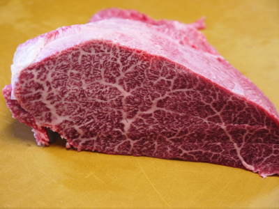 中野畜産さんの黒毛和牛100%のハンバーグステーキができるまでを潜入取材!その1_a0254656_16253450.jpg