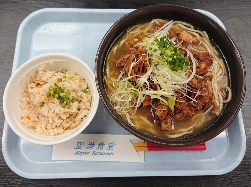 空港食堂♪_c0100865_23212061.jpg