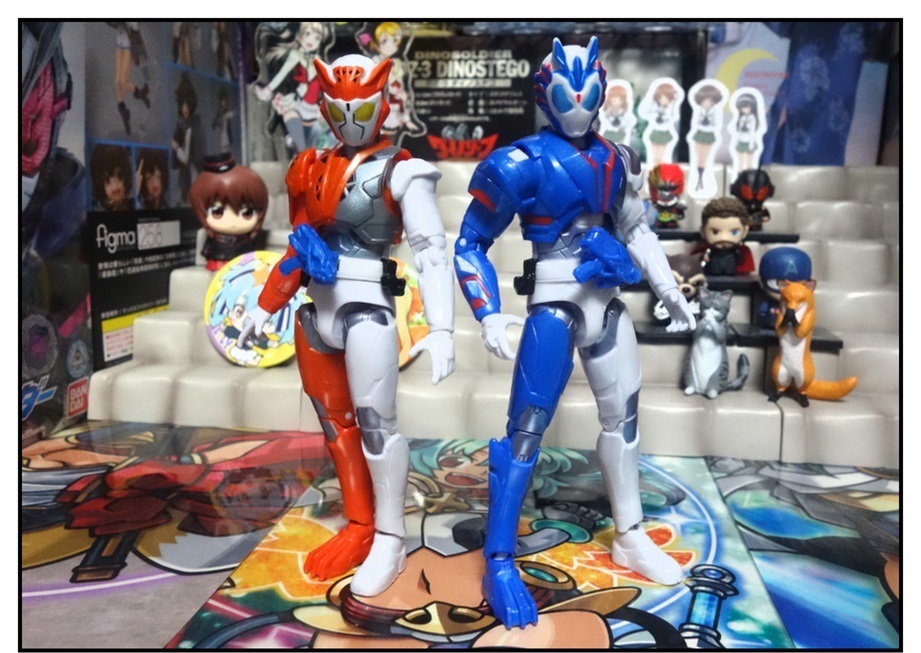 RKF仮面ライダーバルキリー/DXライトニングホーネット/DXフリージングベアーで徹底的に遊ぶ!!_f0205396_21191792.jpg