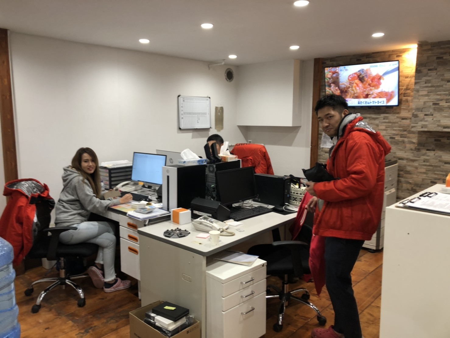 10月25日(金) アルファード入庫しました!!本店ブログ☆彡 ランクル ハマー アルファード♪ _b0127002_20220582.jpg