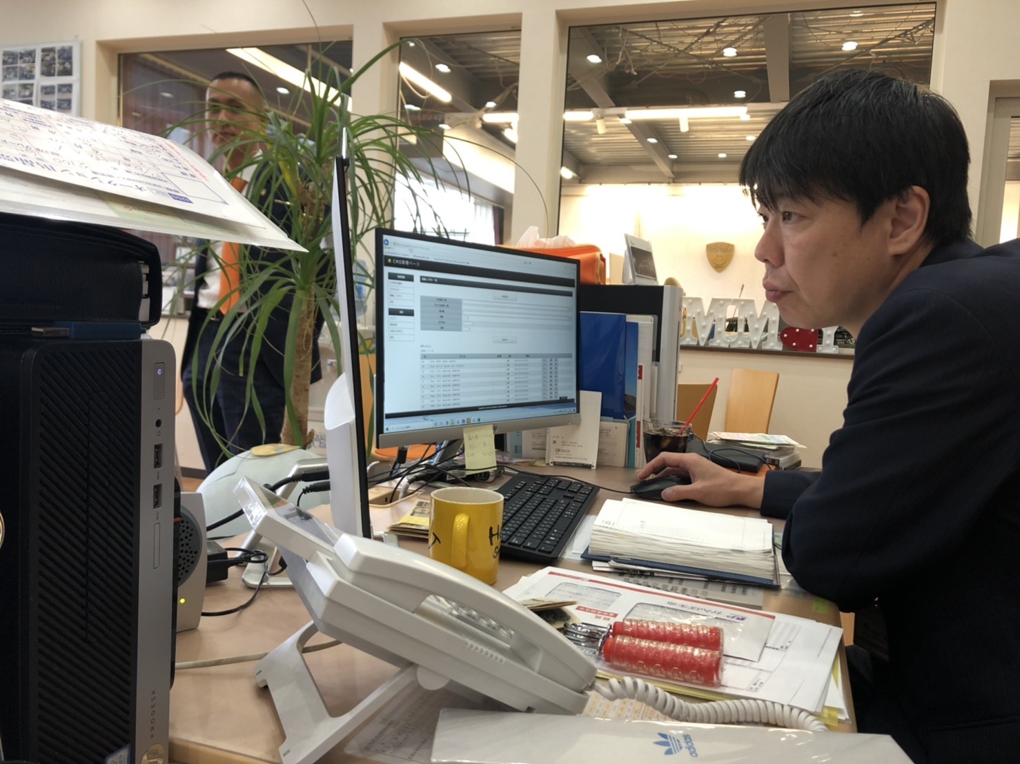 10月25日(金) アルファード入庫しました!!本店ブログ☆彡 ランクル ハマー アルファード♪ _b0127002_20282677.jpg