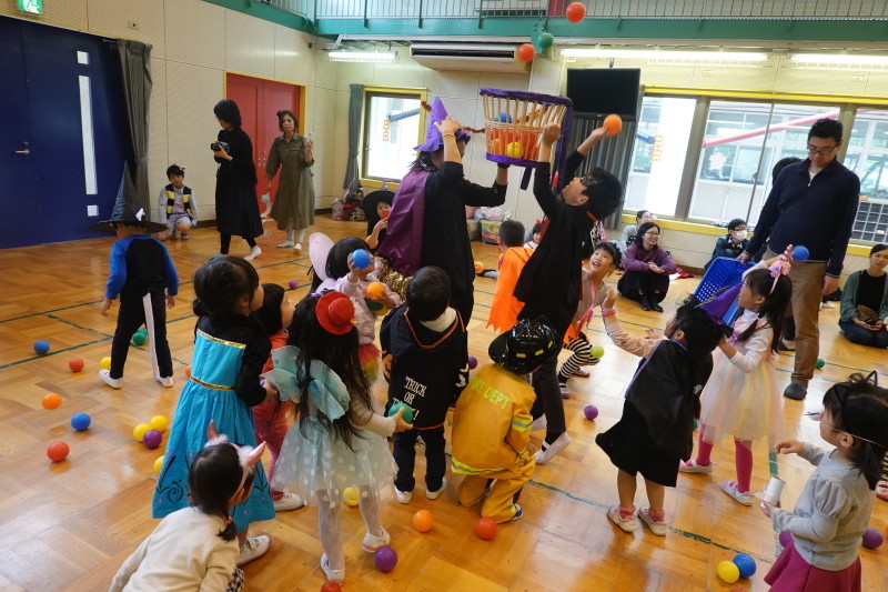 家族登園 ハロウィンパーティー_a0212624_12562227.jpg