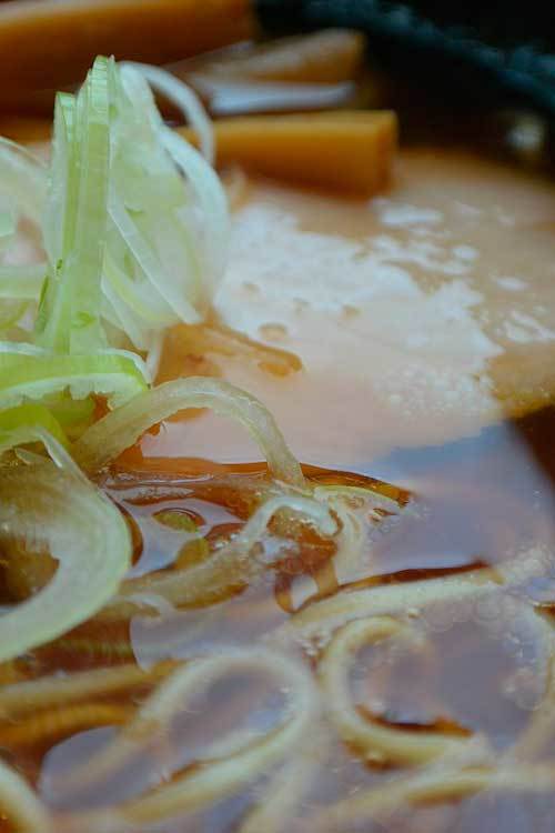 【(東京グルメ)県外ラーメン屋巡り - らーめん えにし (戸越銀座) -】_a0005436_11533236.jpg