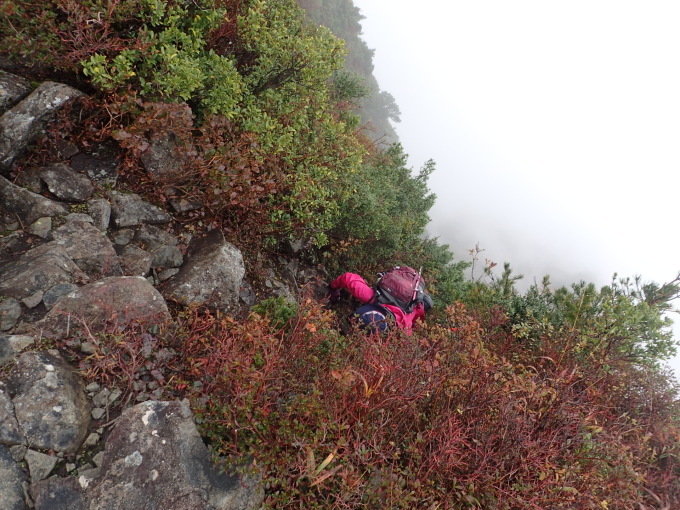 10月19日(土)～20(日)定例山行・裏大山（矢筈ケ山、甲ケ山）_d0075852_07433333.jpg