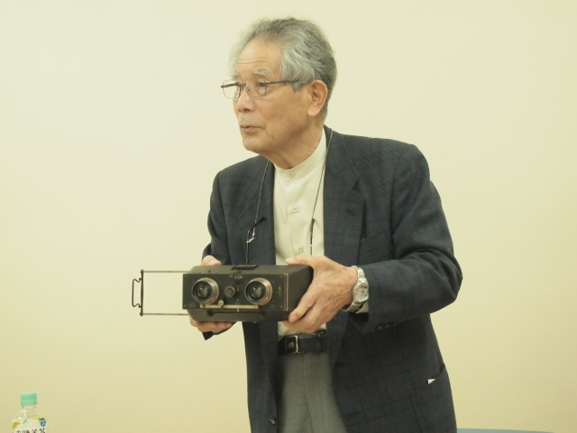 第20回 好きやねん大阪カメラ倶楽部 例会報告 今月のテーマ トイカメ 変カメ_d0138130_03205582.jpg