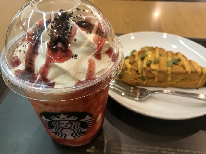 ＊スタバ＊　〜ハロウィン フラペチーノ〜_f0348831_17092768.jpeg