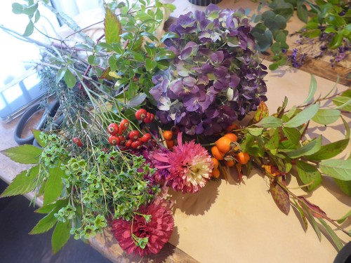 花修行~「鮨 波やし」さんの10月のお花~_f0232060_16233595.jpg