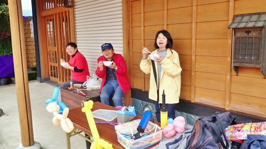 シーズン最後の「小さな祭り」が開かれました_c0336902_17485453.jpg