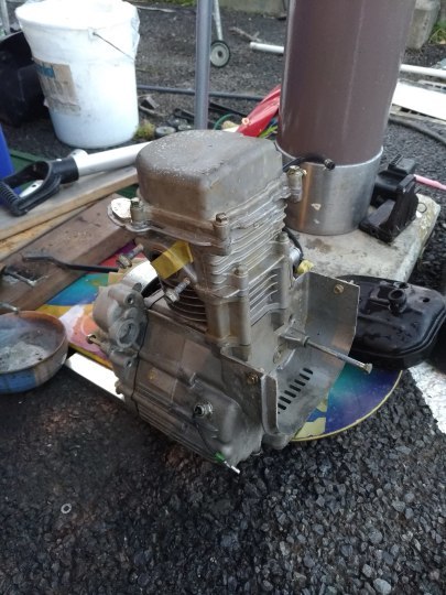 発電機、、、、_f0229217_12120681.jpeg