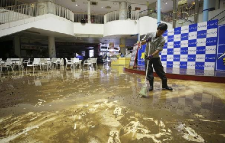 格落ちした日本(2) – 新天皇は3回目4回目の祝宴行事の中止を_c0315619_16214297.png