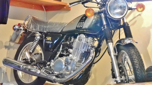 とうとう車検切れのヤマハSR400_c0336902_20500617.jpg