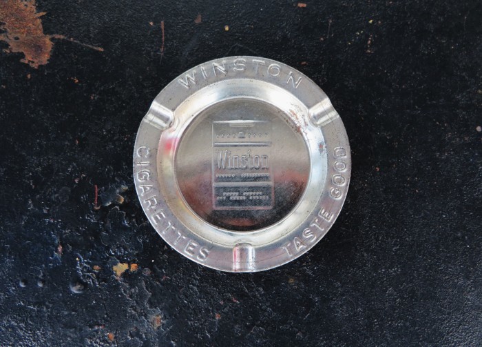 Vintage Winston Ash Tray_e0187362_11102090.jpg