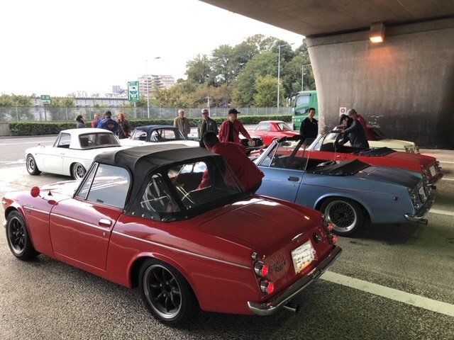 サリィ 2019 秋のツーリング : ガレージサカイ － フェアレディ