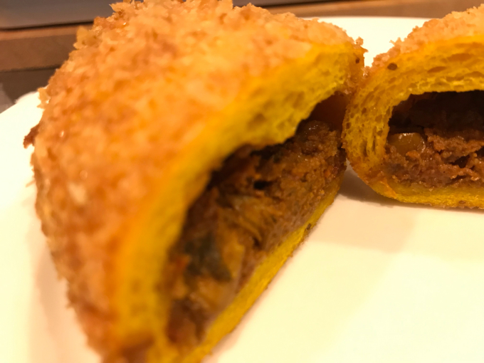 愛カレーパン大好評いただいてます、ありがとうございます(^^)_d0132688_10512939.jpg