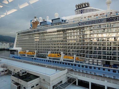 SPECTRUM OF THE SEAS _b0051598_21014365.jpg