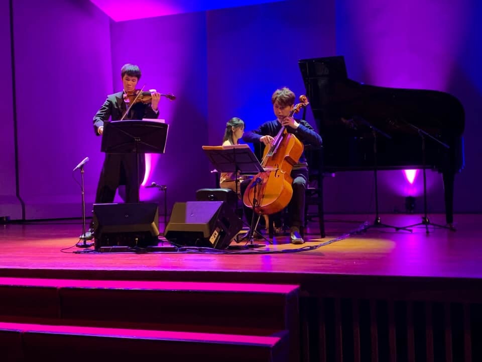 横浜雙葉中学高校でのコンサート無事終了!_e0030586_12142795.jpg