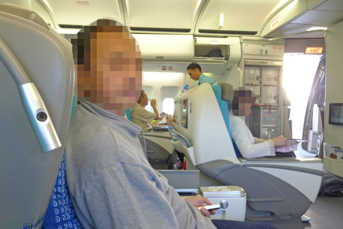 ランギロア旅行記 61 エアタヒチヌイ搭乗 パウダーブルーな日々 ランギロア旅行記 61 エアタヒチヌイ搭乗 パウダーブルーな日々