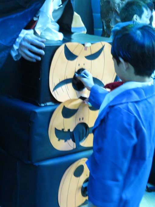 Trick or Treat!_d0148342_17262212.jpg