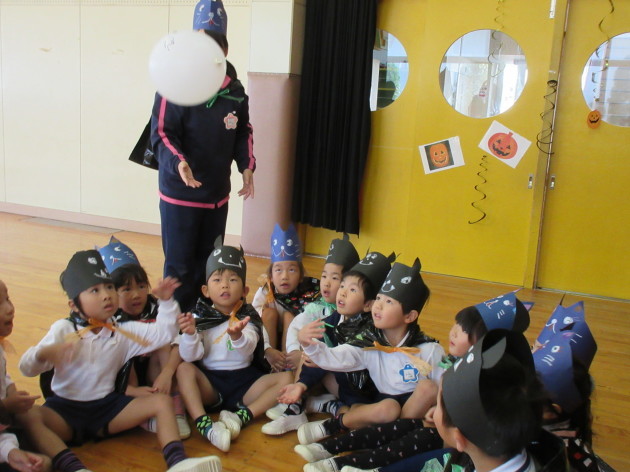幼稚園でもハロウィンです_b0233868_15015967.jpg