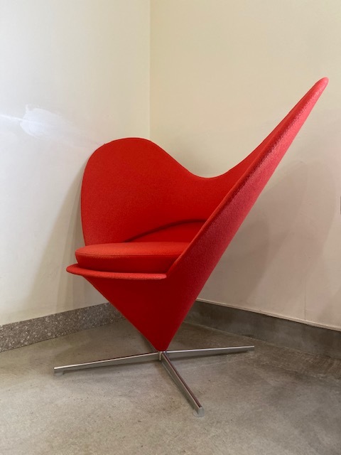 Heart Cone Chair,Vegetal...MUG にMOUSE PADも手に入らなくなりますよ!_b0125570_11084404.jpg
