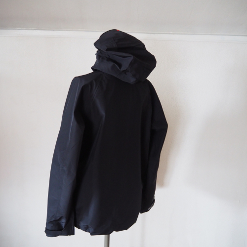 tilak Storm jacket_e0357389_14412522.jpg