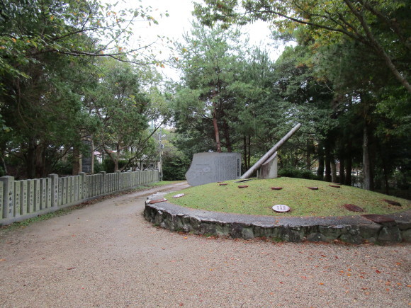 今も謎のまま淡路の伊弉諾神宮の祭祀線_a0237545_22470524.jpg